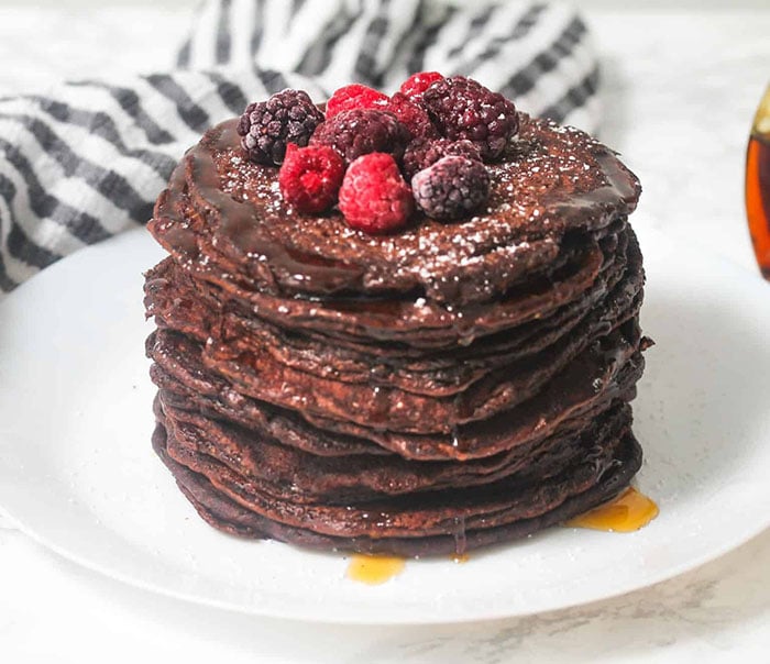 healthy chocolate pancakes