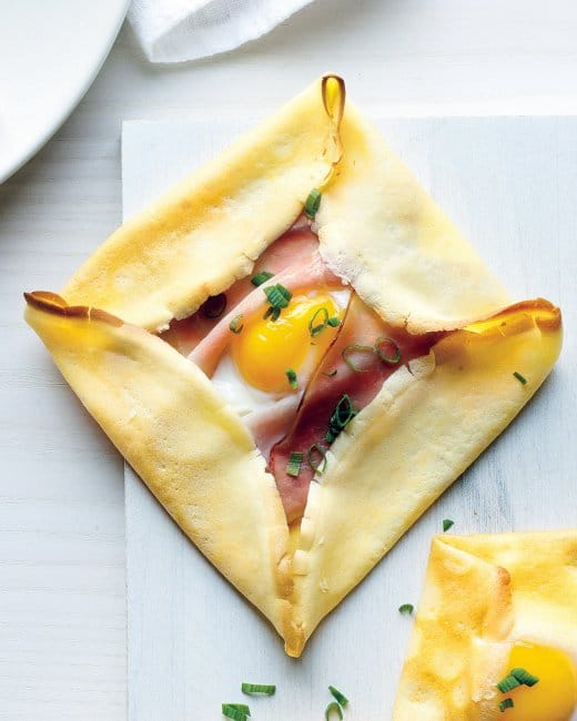 ham and egg crepe squares