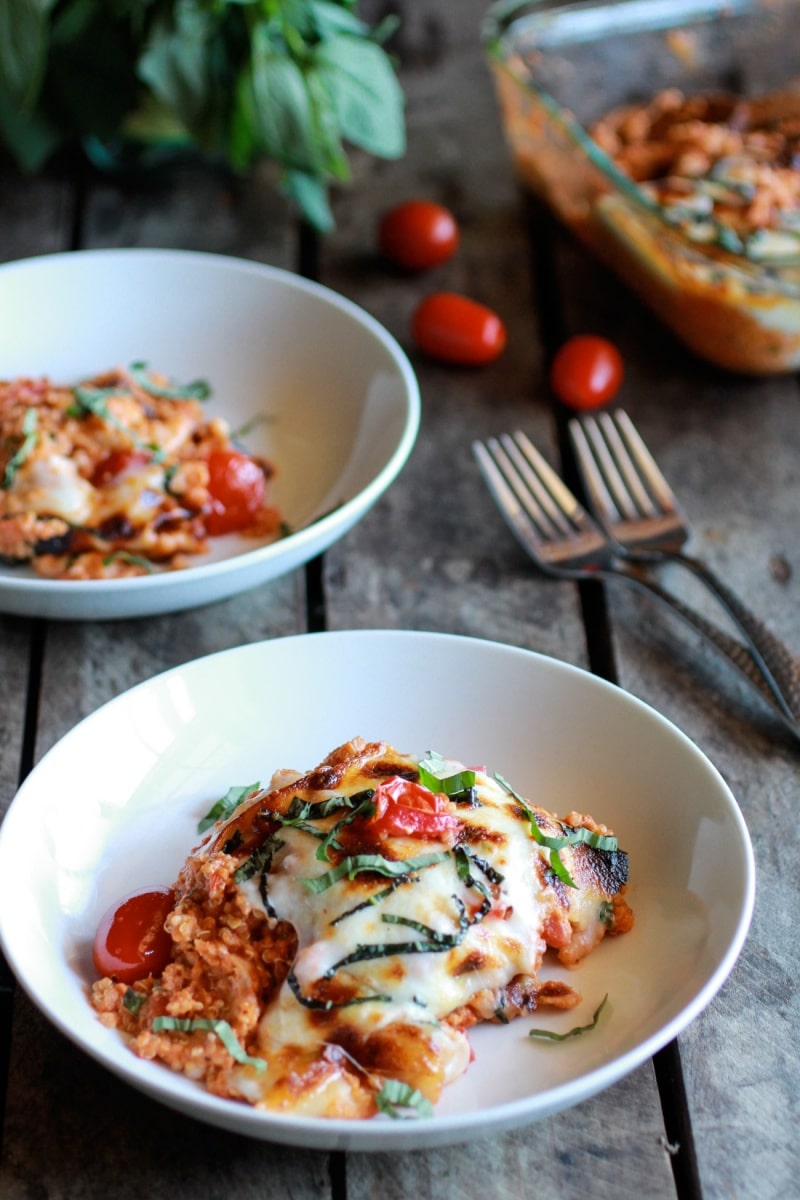 Delicious Summer Recipes : creamy caprese quinoa bake