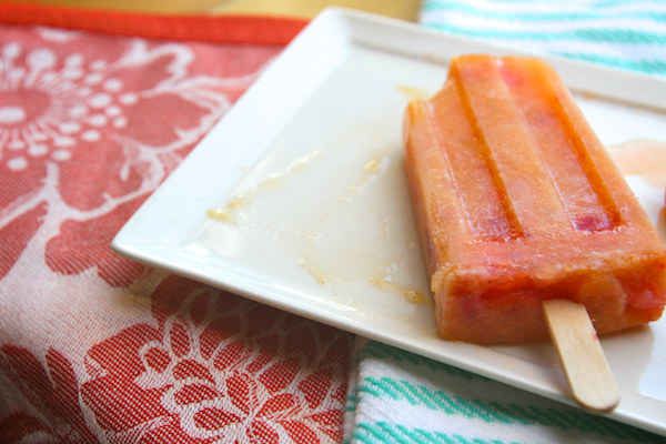 boozy frozen peach pop