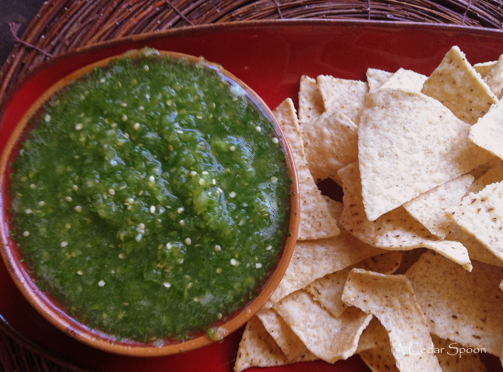 fresh tomatillo salsa