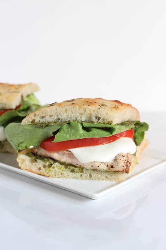 Simple Summer Recipes : Grilled Chicken Pesto Sandwich