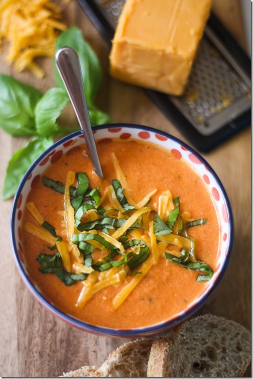 Simple Summer Recipes : Tomato, Basil and Cheddar Soup