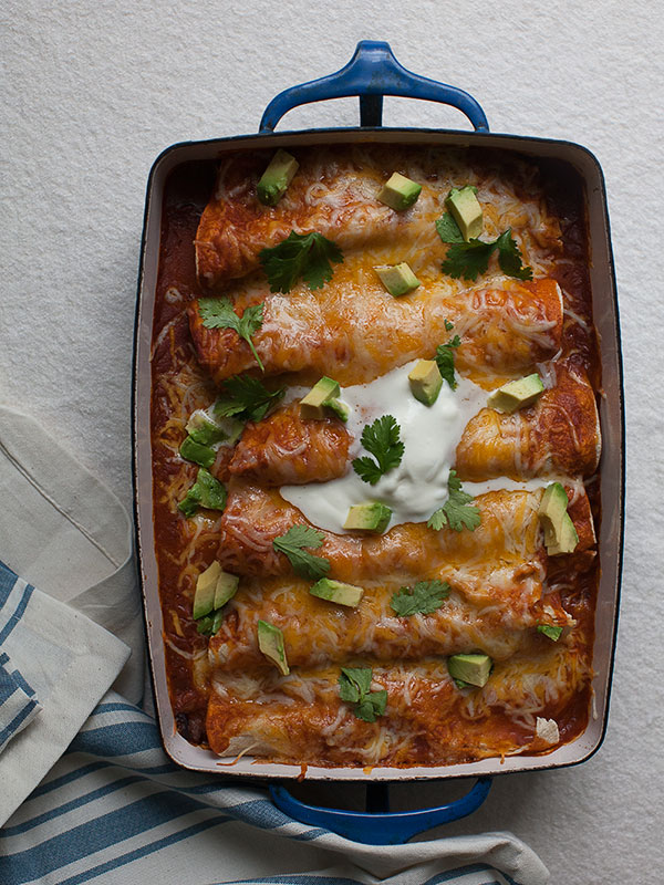 Autumn Recipes Meal Plan : Delicata Squash and Black Bean Enchiladas + 4 other delicious recipes in this week’s Fall meal plan | Rainbow Delicious