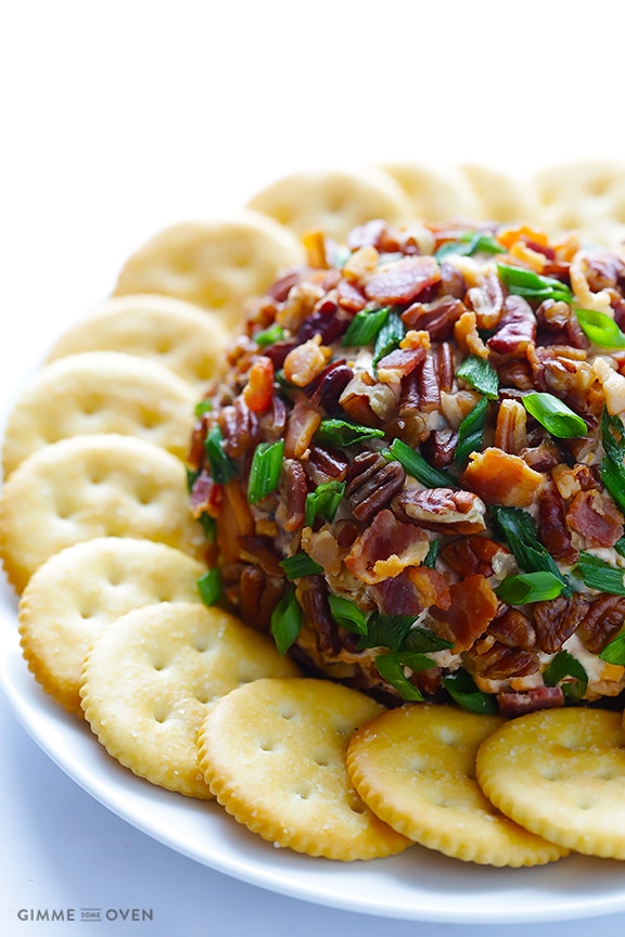 BBQ bacon cheeseball + 9 other delicious and unique game day snacks perfect for the Super Bowl | Rainbow Delicious