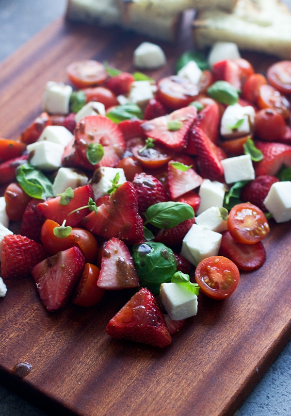 Easy Spring Dinner Ideas Meal Plan: Strawberry Caprese