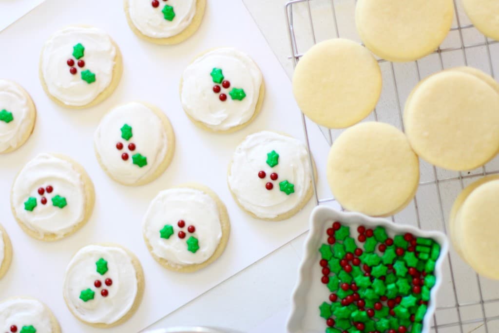 Holly Holiday Sugar Cookies I Rainbow Delicious