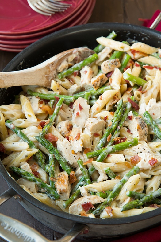 may-spring-dinner-recipes-creamy-chicken-asparagus-pasta