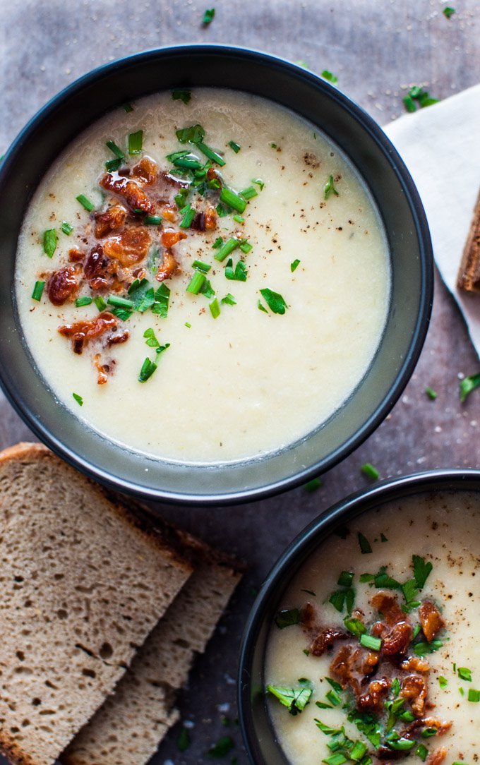 Fall Dinner Recipes Meal Plan featuring Salt & Lavendar | Cauliflower Leek Soup