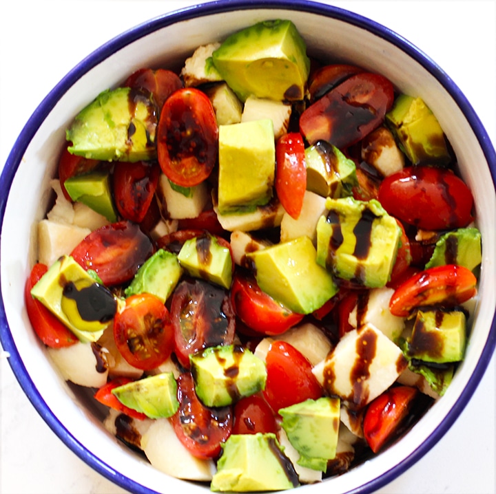 easy avocado Caprese salad recipe - add balsamic and olive oil