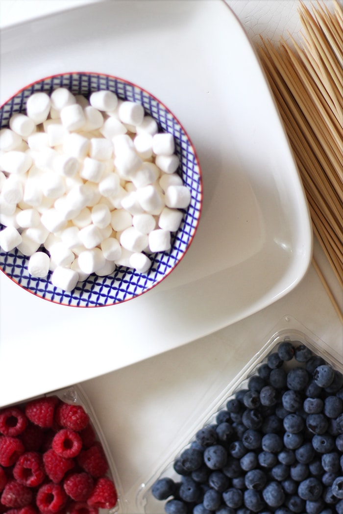Fourth of July Fruit Skewers with Marshmallows Rainbow Delicious