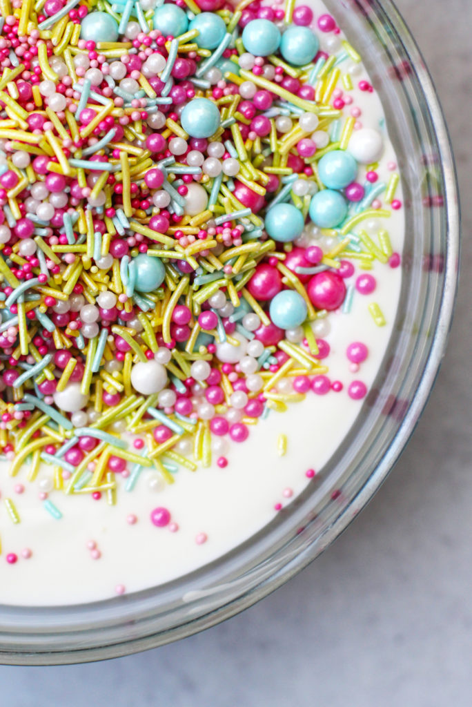 frozen yogurt popsicle recipe with sprinkles that are colorful