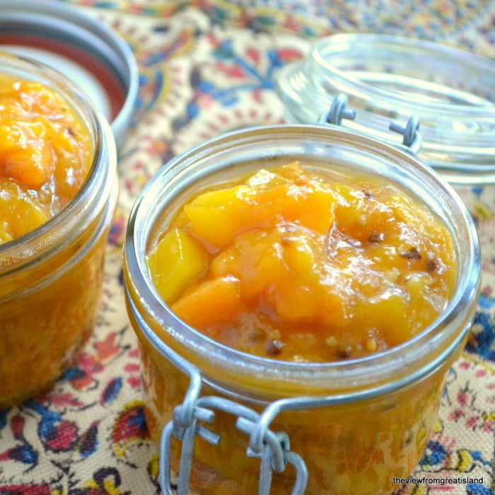 persimmon chutney