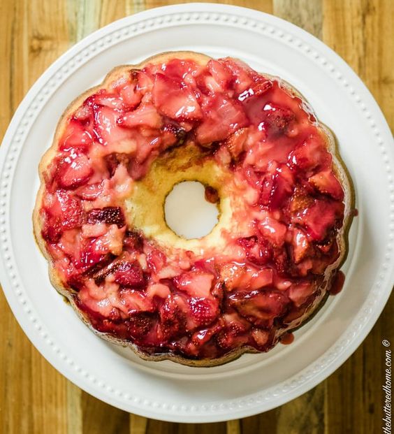 strawberry upside down cake