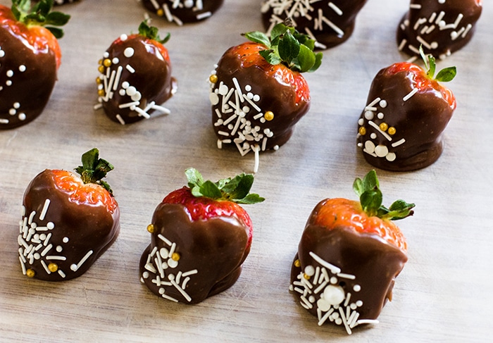 Nutella Dipped Strawberries Recipe